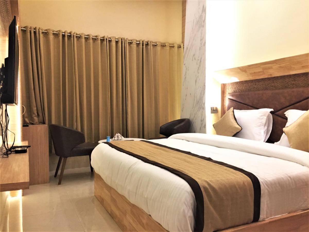 Hotel Bharat Kota  Exterior photo